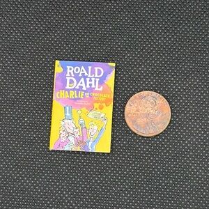 Zuru Mini Brands Books Miniature Roald Dahl Charlie and the Chocolate Factory